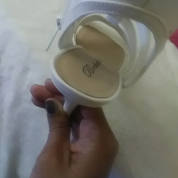 White Heels - Picture 6 of 7